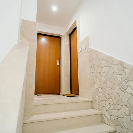 Interno 5 - Comfort & Design Vicino Al Porto